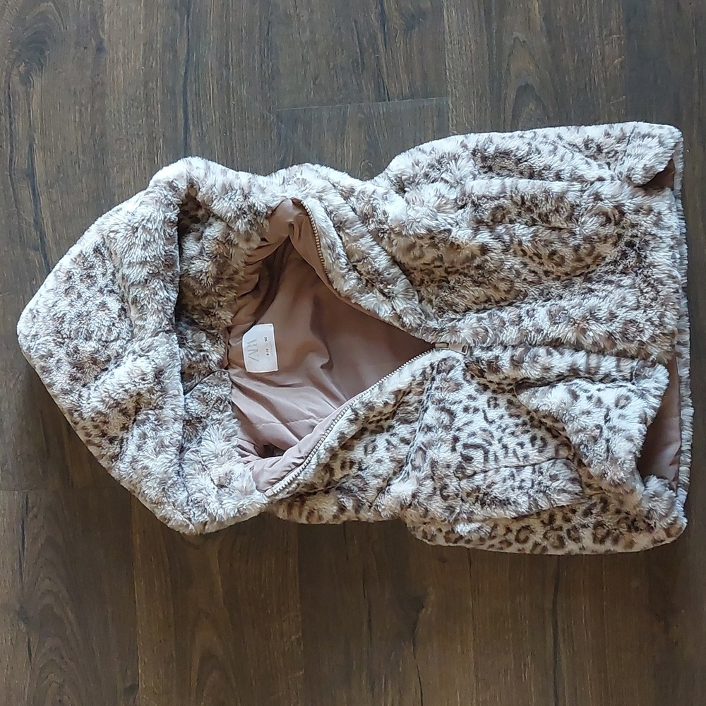 Zara size 9-10 Leopard print fur vest